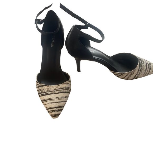 Call it spring women’s zebra print 3.5 inch heel with ankle strap size 9 - Picture 1 of 7